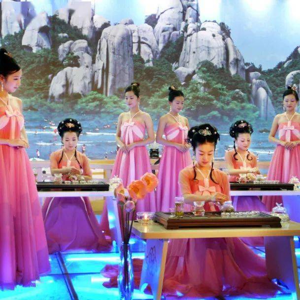 福鼎新歌与自然美景的交融，内心平和之旅启动